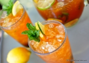 Summer Refreshment with the Power of Booze: Bourbon Whiskey Iced Tea.