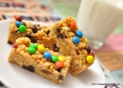 Something Edible on Video: A No-bake Trail Mix Snack Bar for those After-School Cravings.