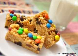 Trail Mix and Cereal Breakfast Bars